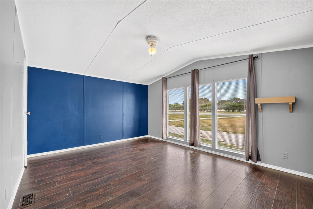 9959 Fm 2071 - Photo 38