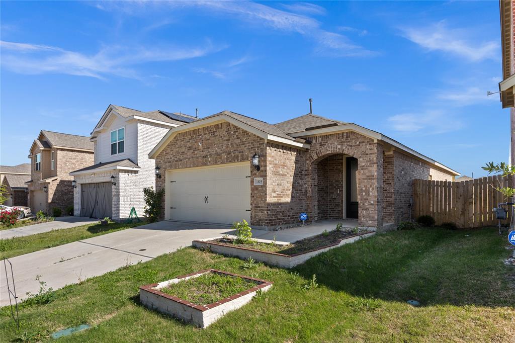 1103 Witherspoon Lane - Photo 2