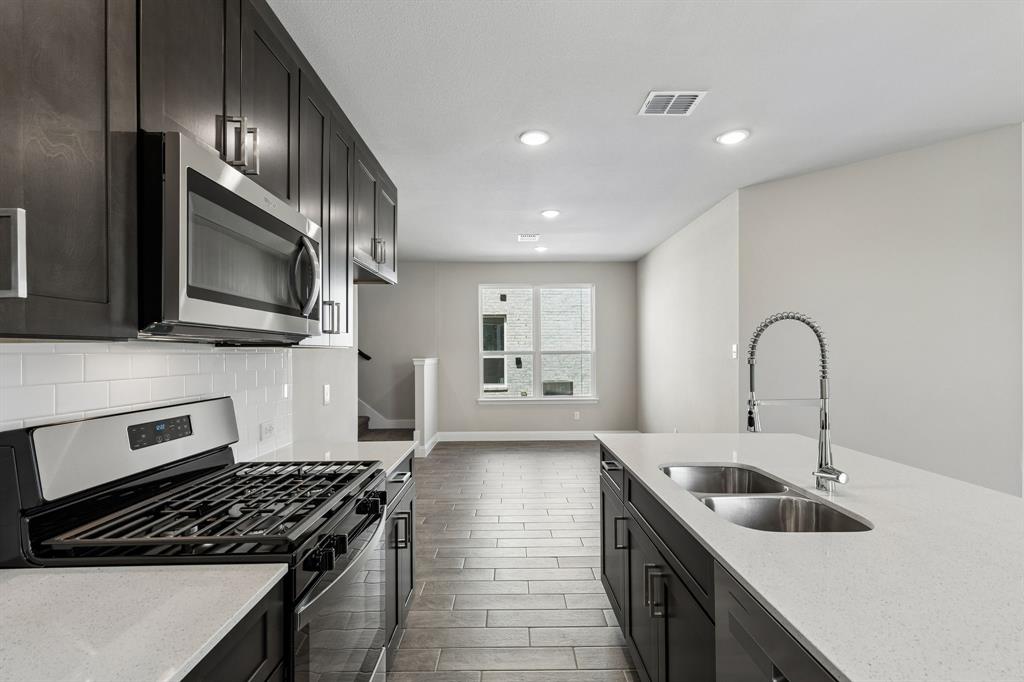1633 Cavalli Drive - Photo 3