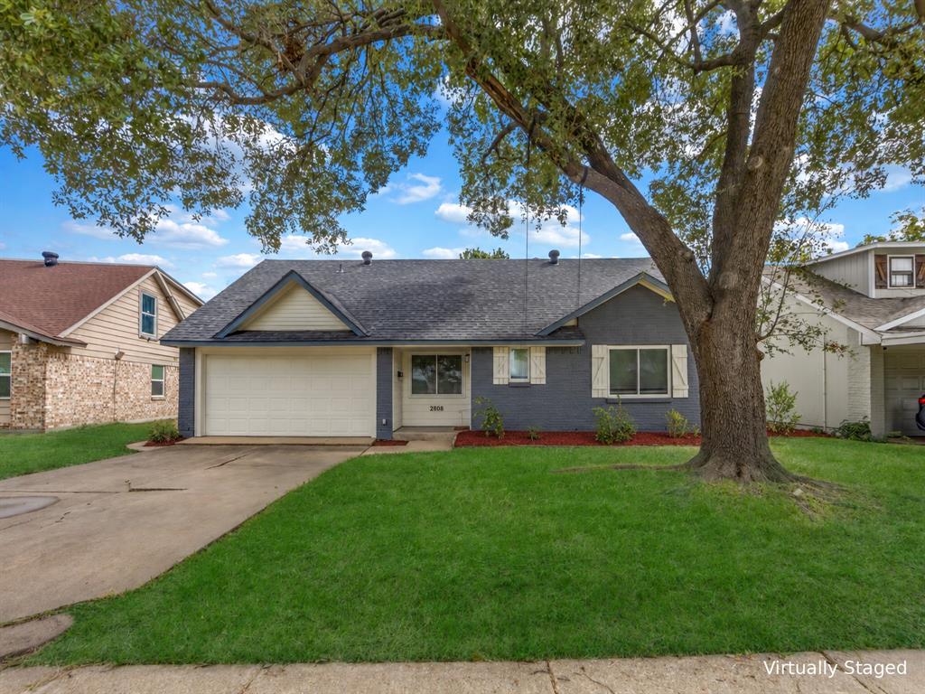 2808 Live Oak Drive - Photo 1