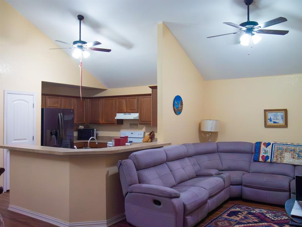 1009 Stuart Road - Photo 9
