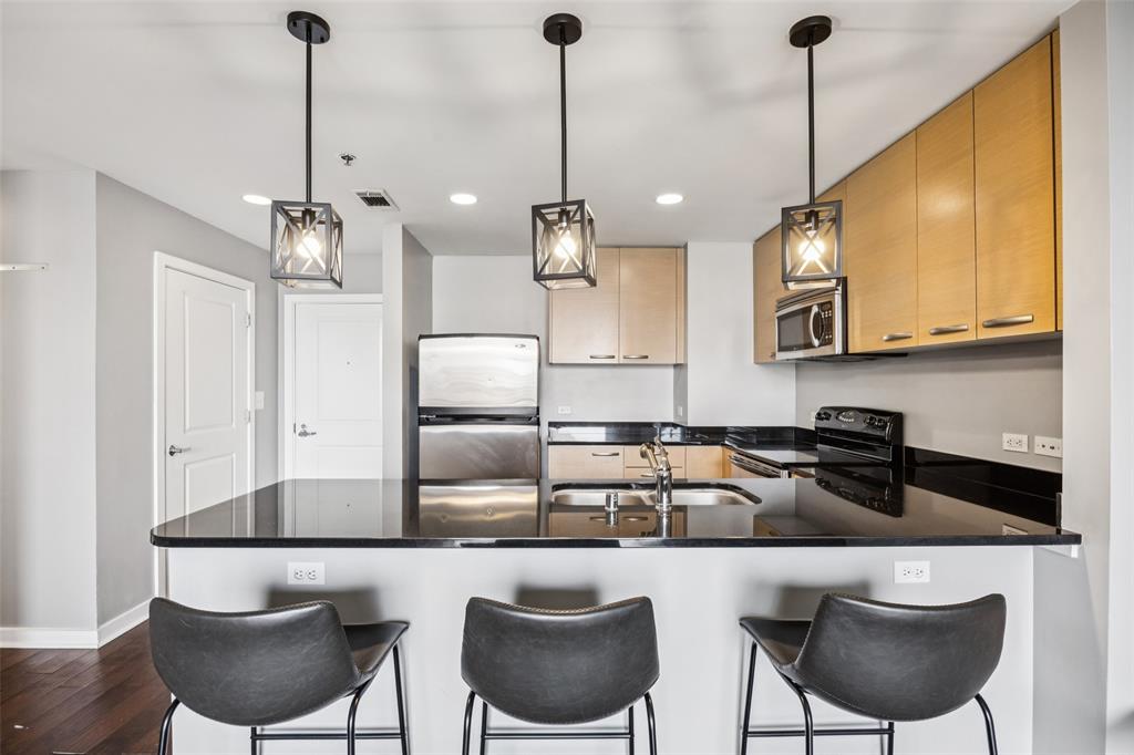 1200 Main Street - Photo 5
