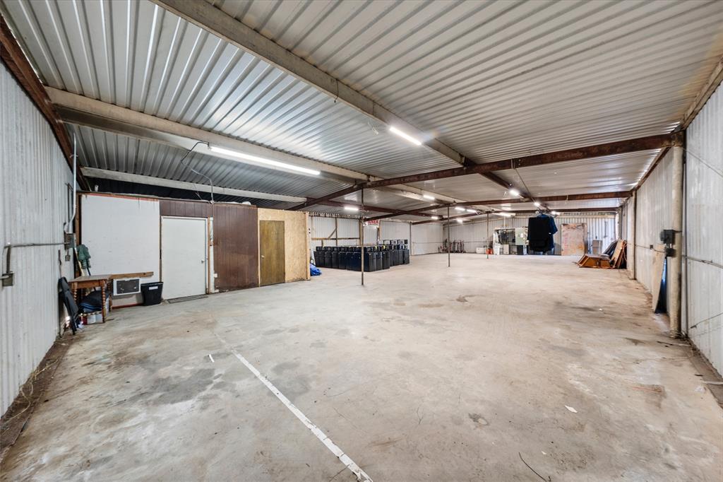 1105 Beard Avenue - Photo 4