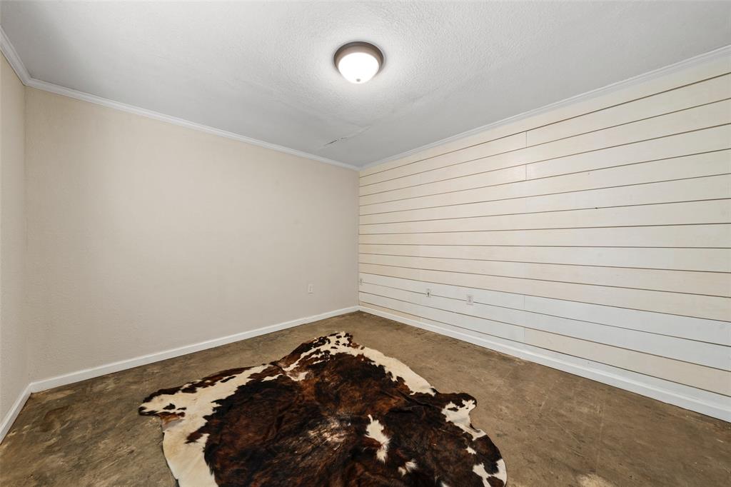 1105 Beard Avenue - Photo 5