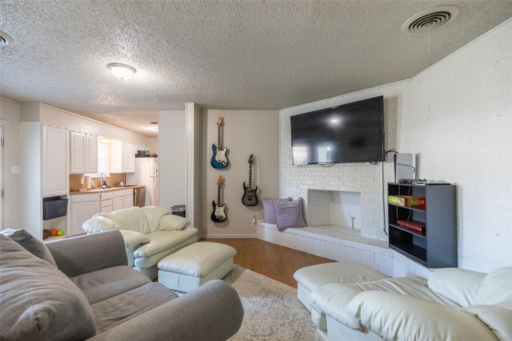 2406 Rountree Drive - Photo 6