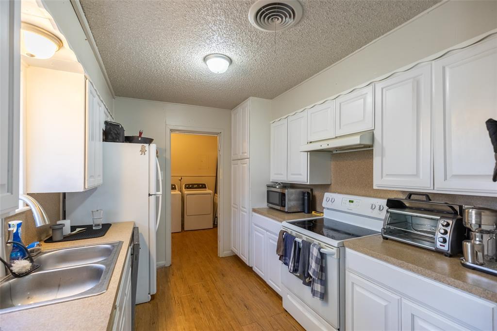 2406 Rountree Drive - Photo 9