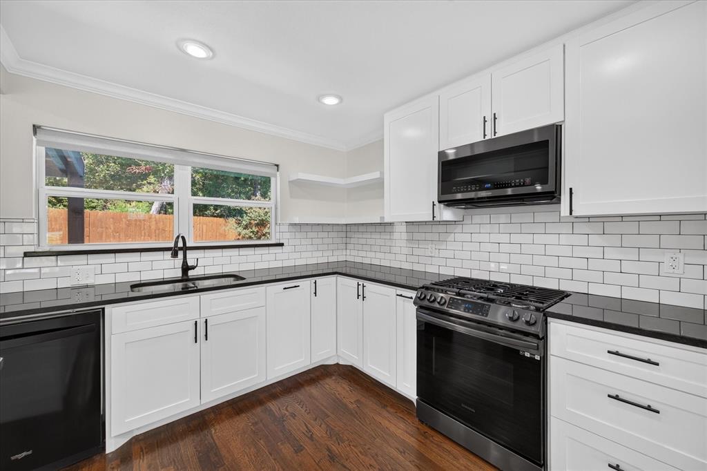 721 Owensons Drive - Photo 10