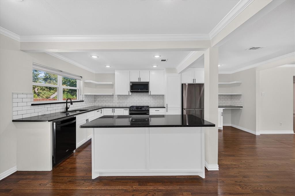 721 Owensons Drive - Photo 9