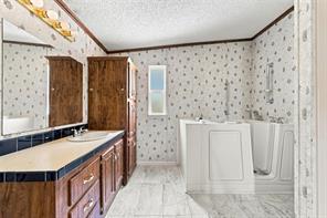 105 12th Street - Photo 14