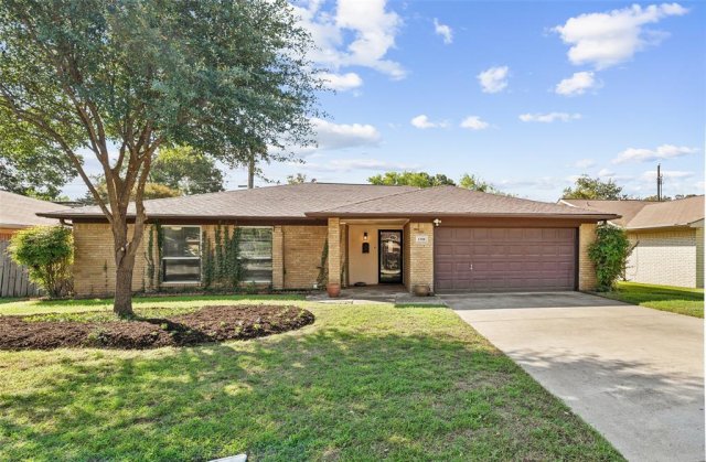 1508 Strawberry Circle