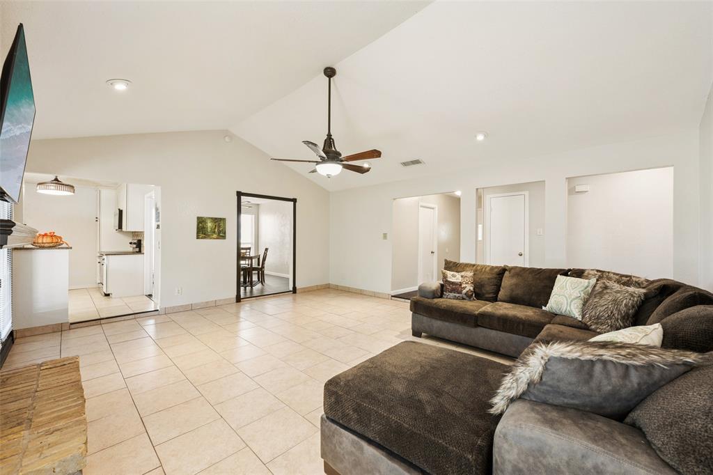 1508 Strawberry Circle - Photo 10