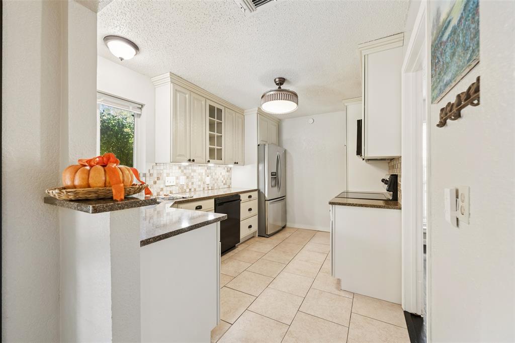 1508 Strawberry Circle - Photo 14