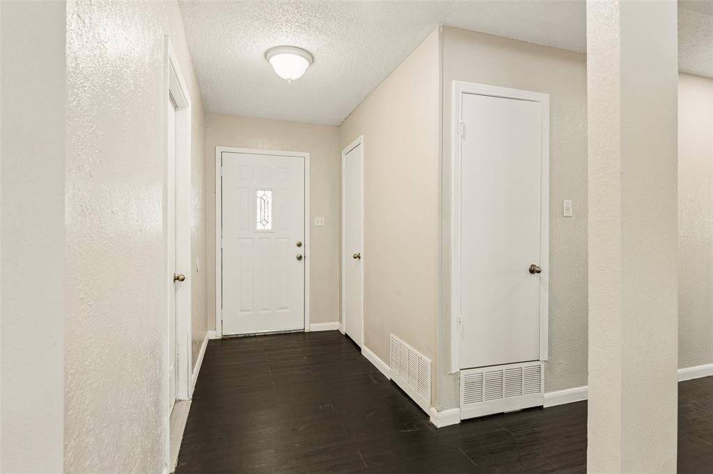 1508 Strawberry Circle - Photo 5