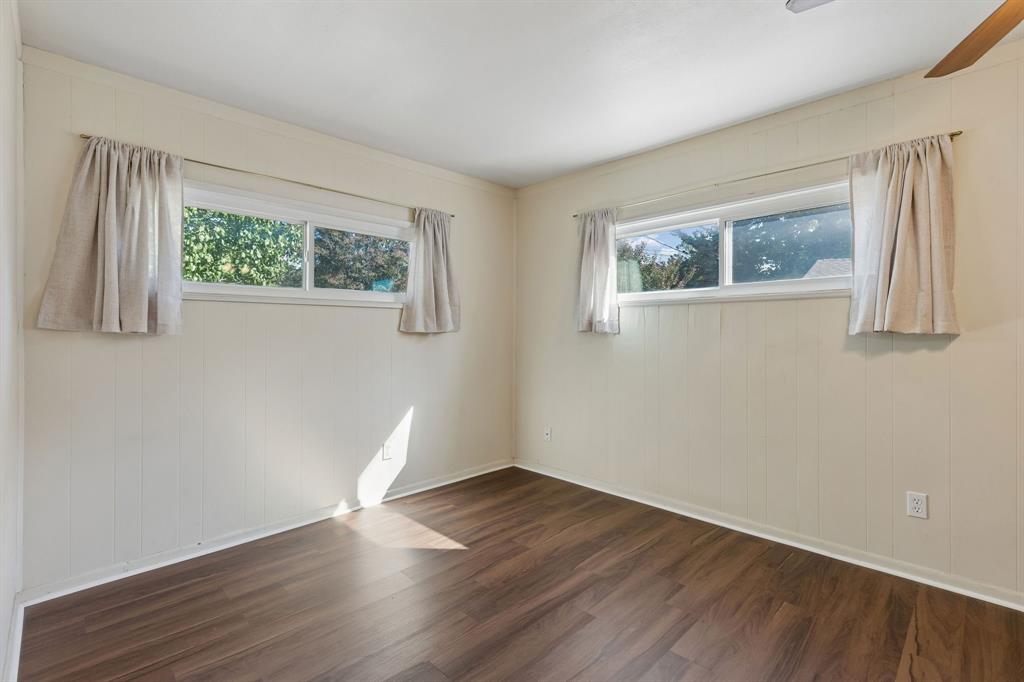 3920 Hollis Street - Photo 13
