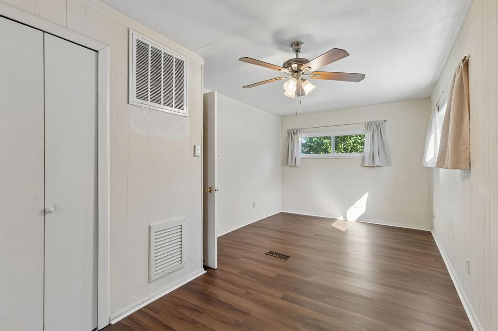 3920 Hollis Street - Photo 15