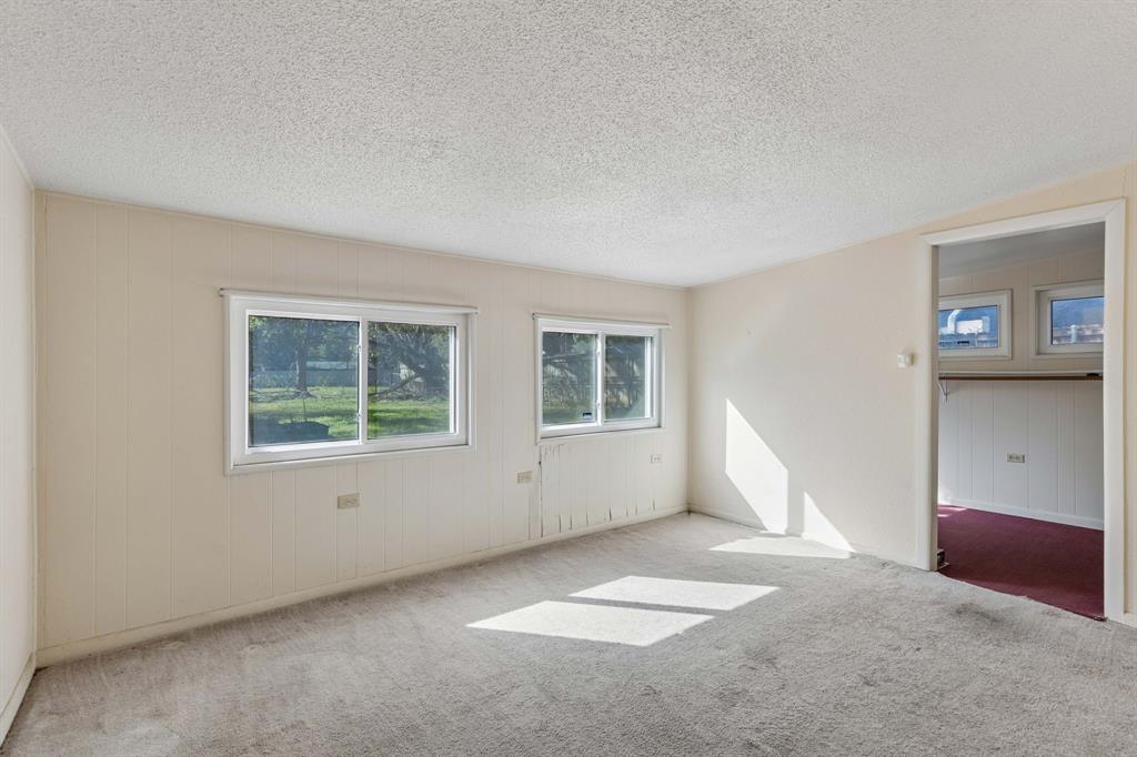 3920 Hollis Street - Photo 19