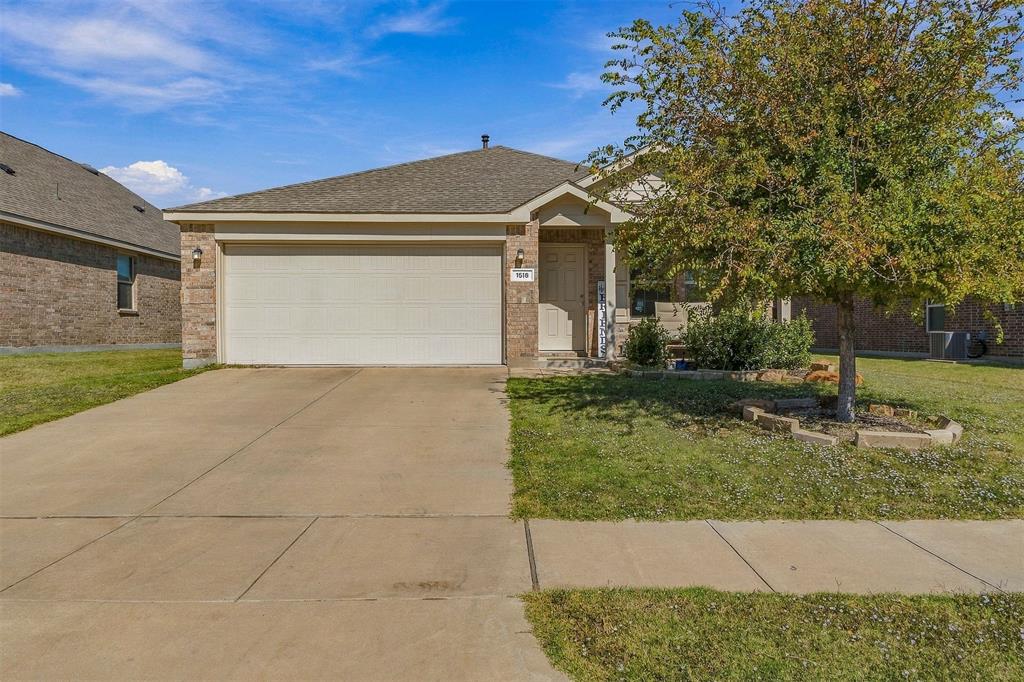 1516 Stonefield Drive - Photo 1