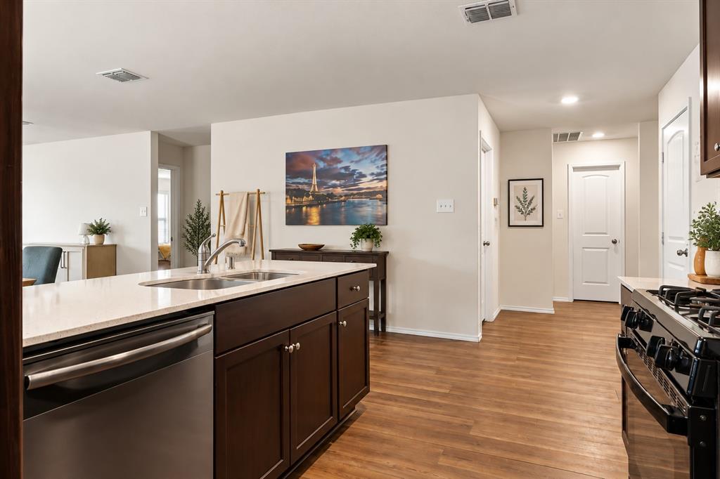 1516 Stonefield Drive - Photo 12