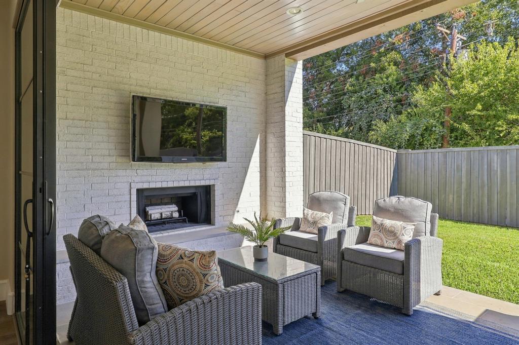 4112 Santa Barbara Drive - Photo 36