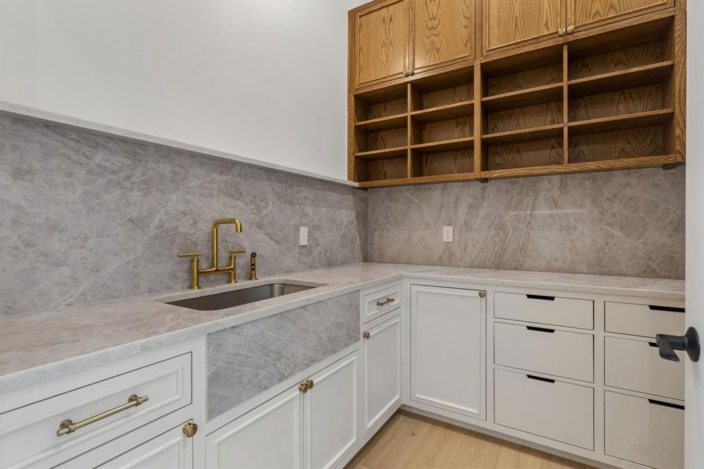 6406 Sunnyland Lane - Photo 11
