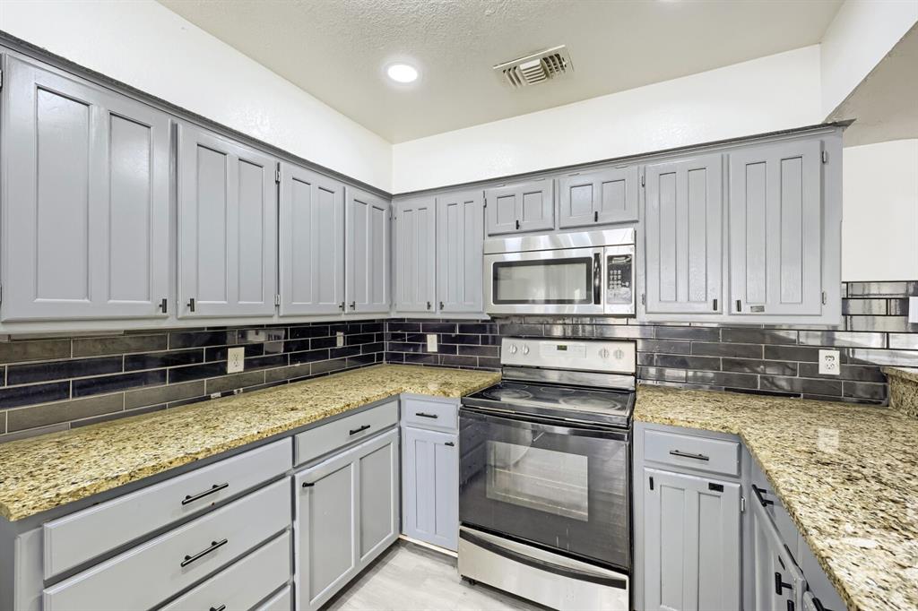 2409 Summer Place Drive - Photo 12