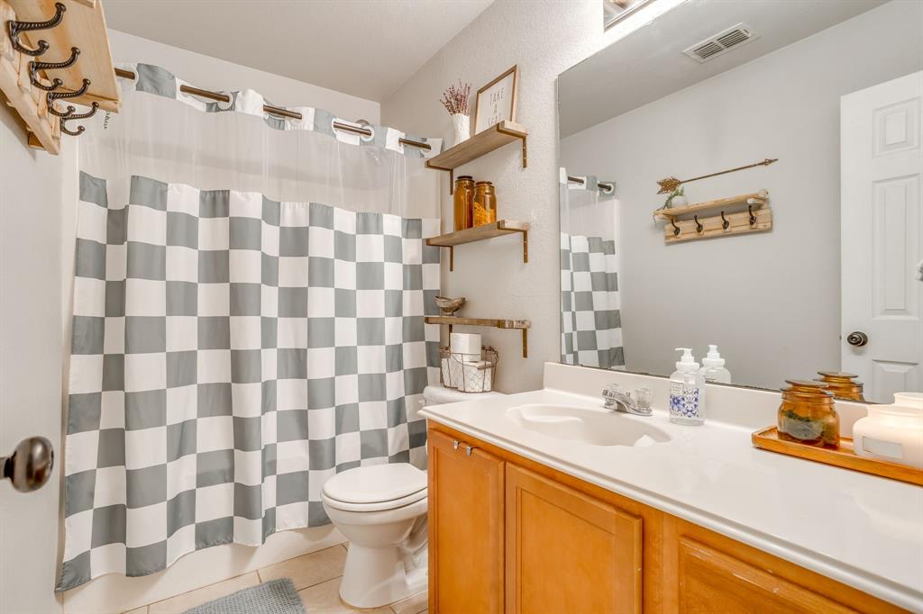 4002 Sapphire Lane - Photo 17