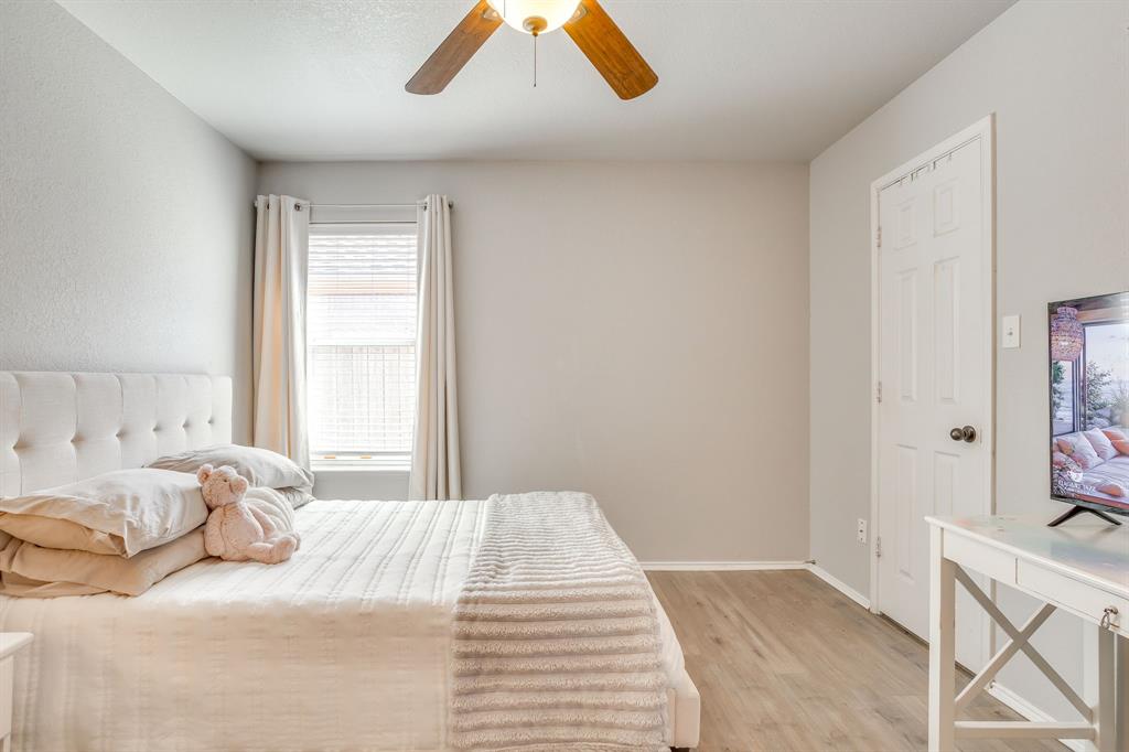 4002 Sapphire Lane - Photo 22