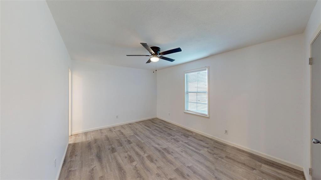 6321 Solona Circle N - Photo 14