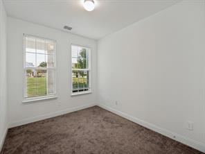 1024 Thomas Place - Photo 14