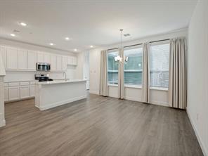 1024 Thomas Place - Photo 6
