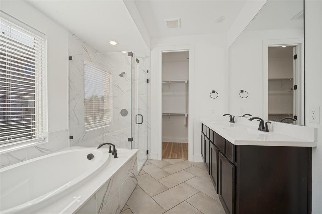 2716 Runnels Court - Photo 11
