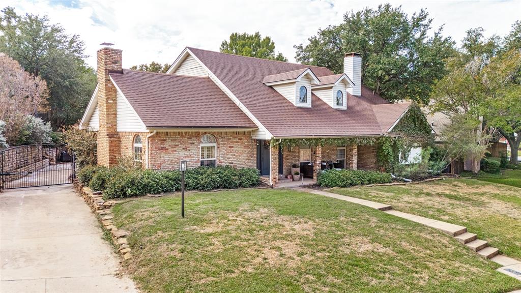 1814 Foxwood Court - Photo 1