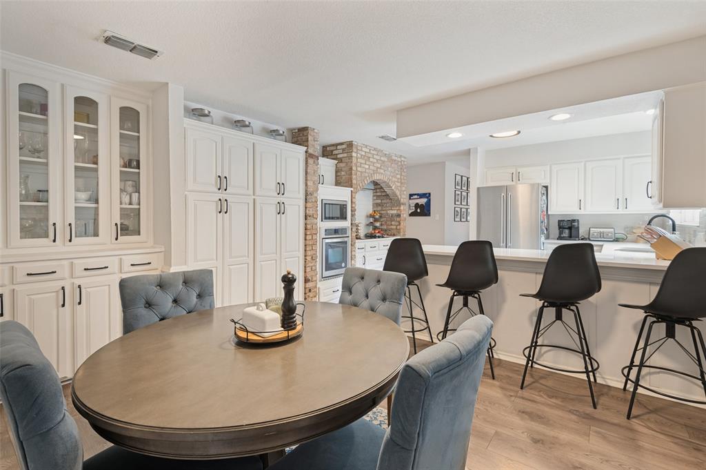 1814 Foxwood Court - Photo 16