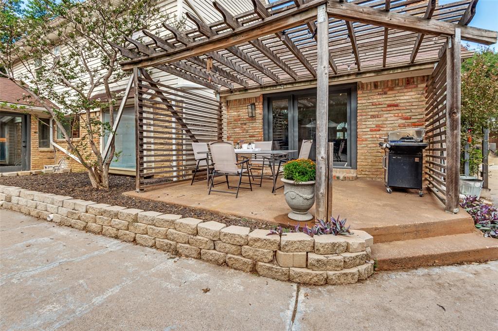 1814 Foxwood Court - Photo 27