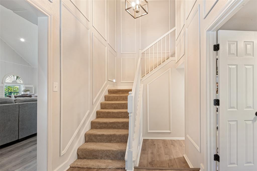 1814 Foxwood Court - Photo 6