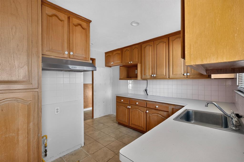 2053 Westchester Drive - Photo 12