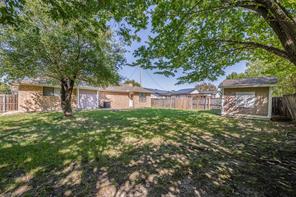 109 E Willow Lane - Photo 17