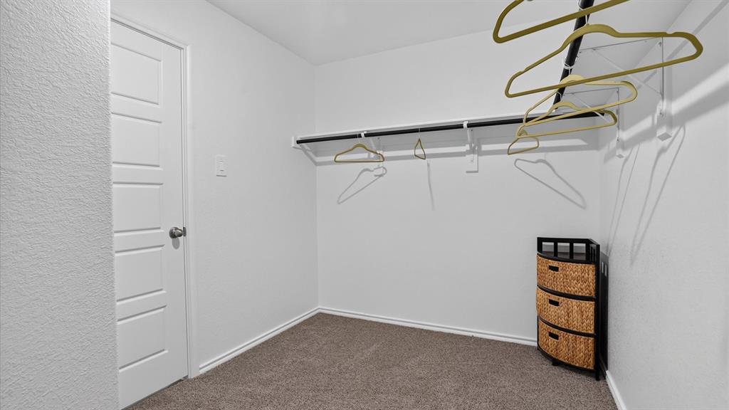 1941 LEGACY Drive - Photo 18