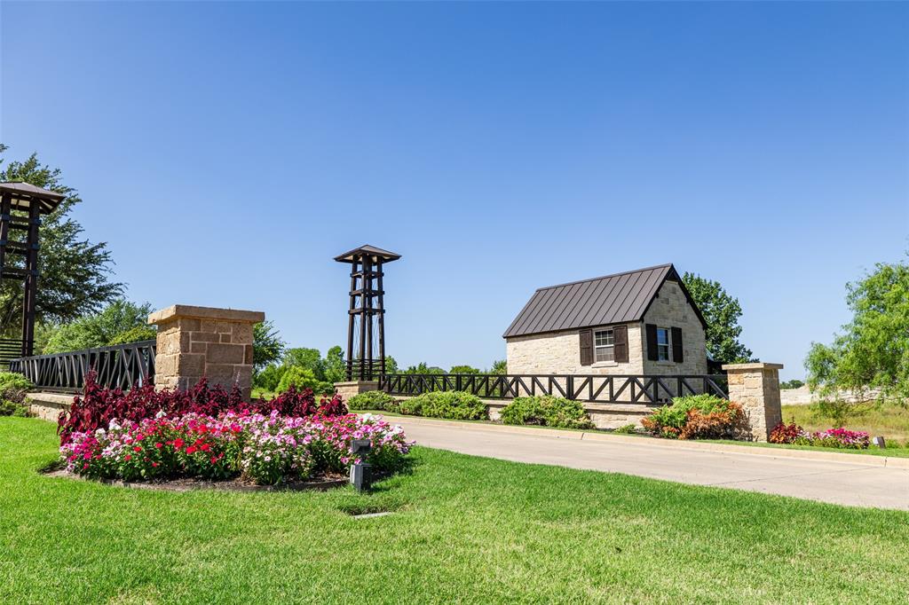 1416 Cedarhill Way - Photo 2