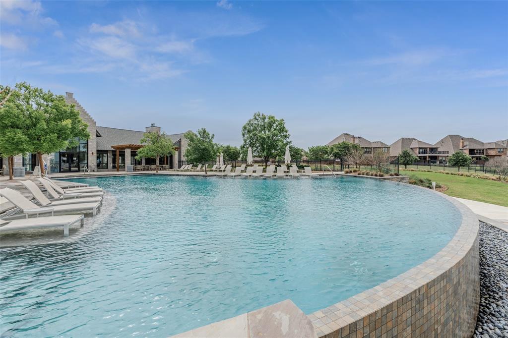 8471 Colburn - Photo 37