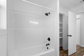 409 E Ohio Street - Photo 10