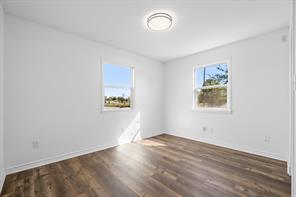 409 E Ohio Street - Photo 14