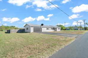 409 E Ohio Street - Photo 3