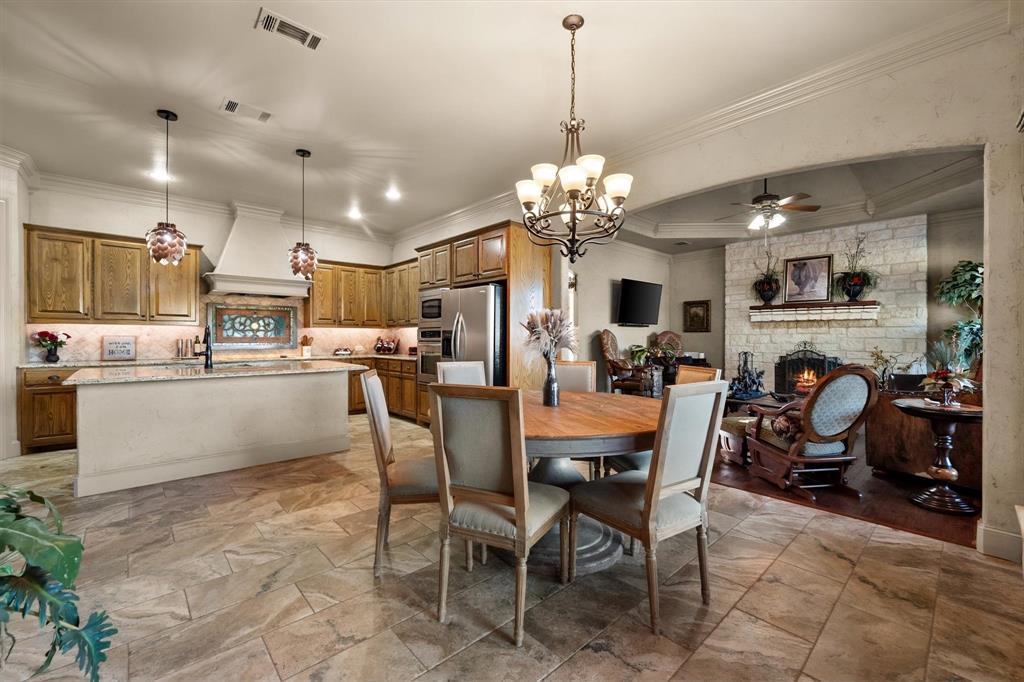 108 County Road 3187 - Photo 10