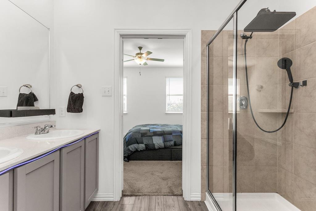 793 Hawthorn Street - Photo 20