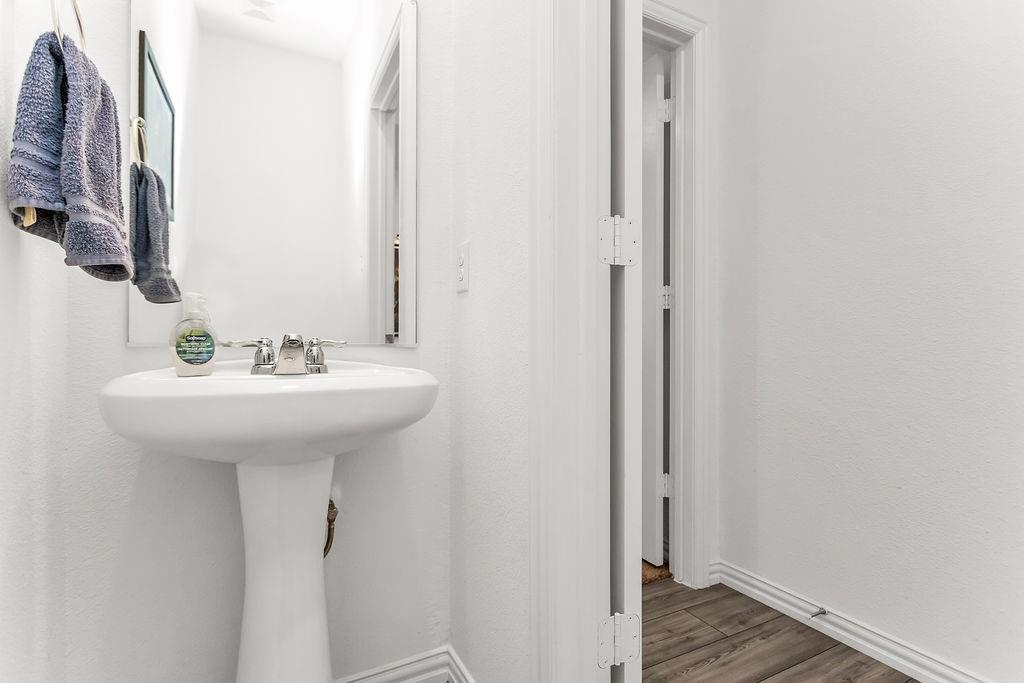 793 Hawthorn Street - Photo 27