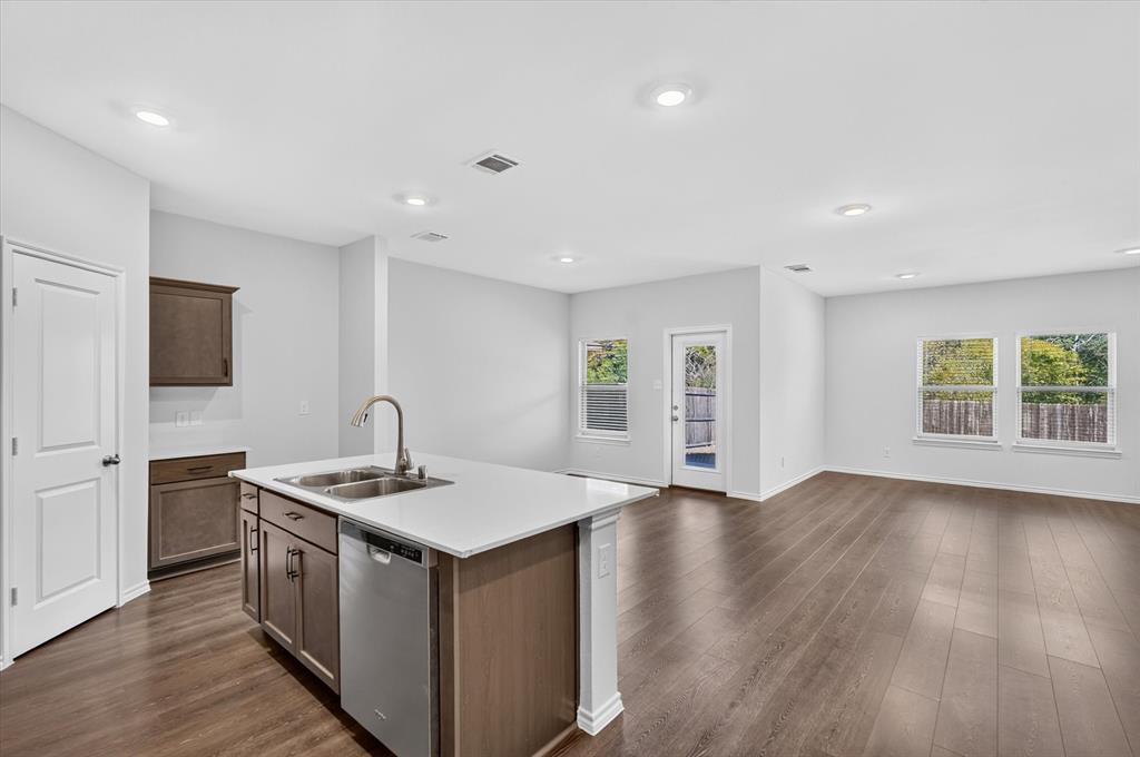 105 Smarty Jones Street - Photo 6