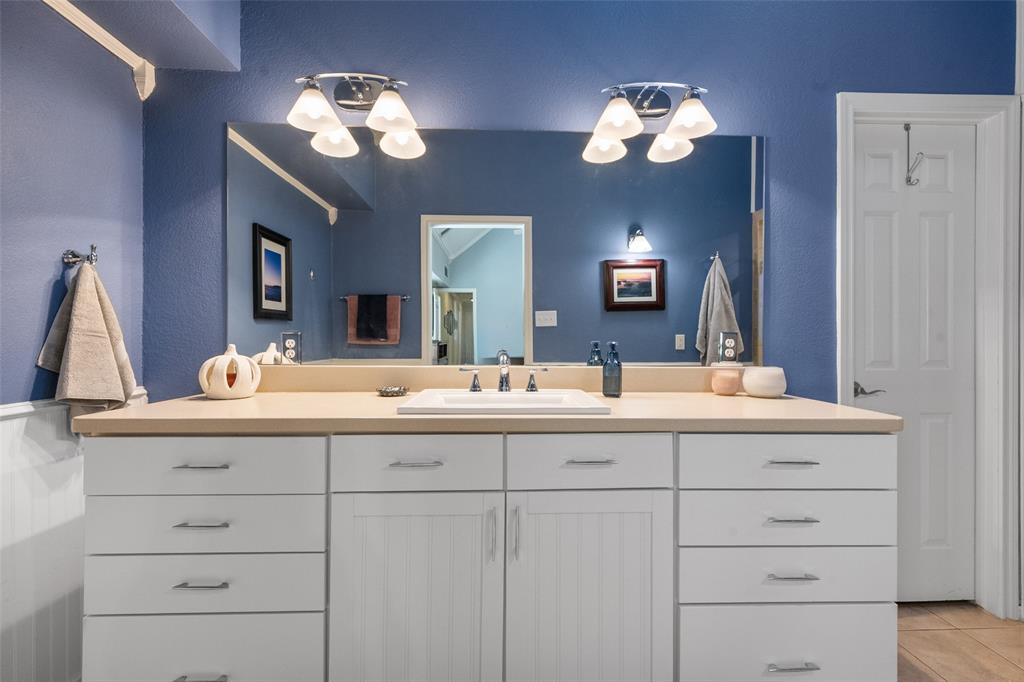 8800 Rolling Springs Court - Photo 8