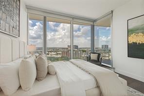 3130 N Harwood Street - Photo 20