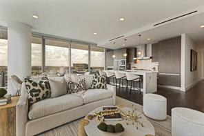 3130 N Harwood Street - Photo 4
